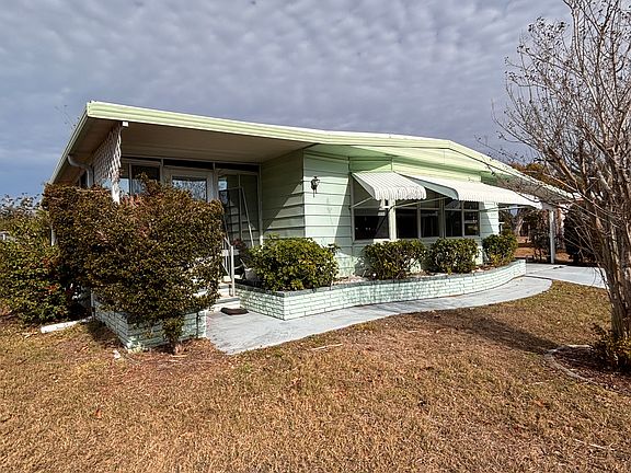 2nd image of 5747 Andover Cir #160