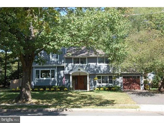 38 Robert Rd photo 1