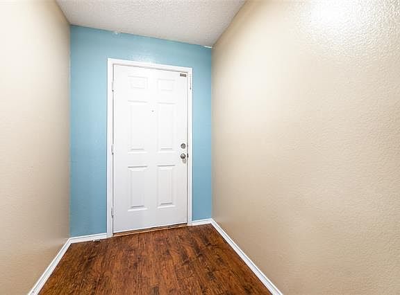 3rd image of 2511 Cherry Dr