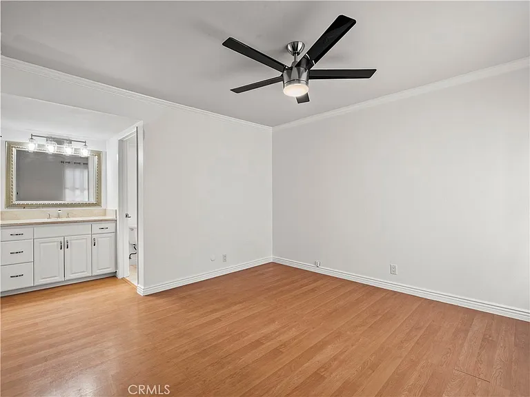 18411 Hatteras St #138 — Photo 21