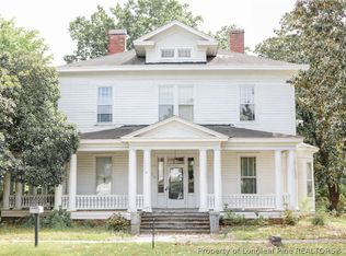 413 W Main St, Rowland, NC 28383