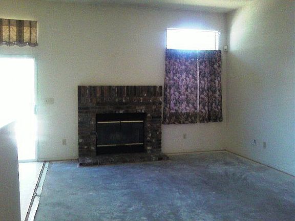 5th image of 8364 Vintage Park Dr
