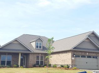 15 Youpon Dr, Huntsville, AL 35824