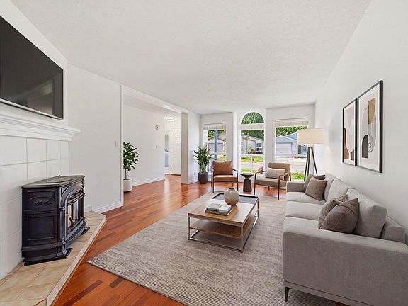 3rd image of 2345 Cranley Dr #72