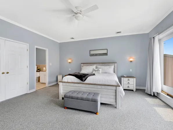 102-20 Rockaway Beach Boulevard image 24 of 32