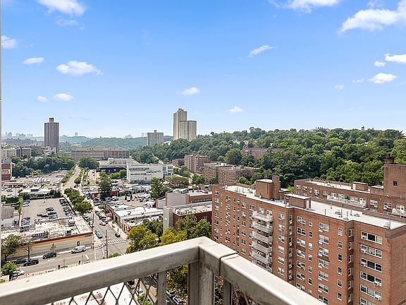 4th image of 290 W 232nd St APT 20F