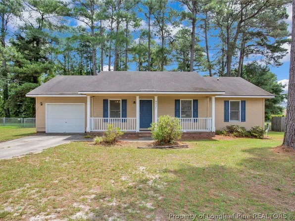 9937 Rockfish Rd, Raeford, NC 28376
