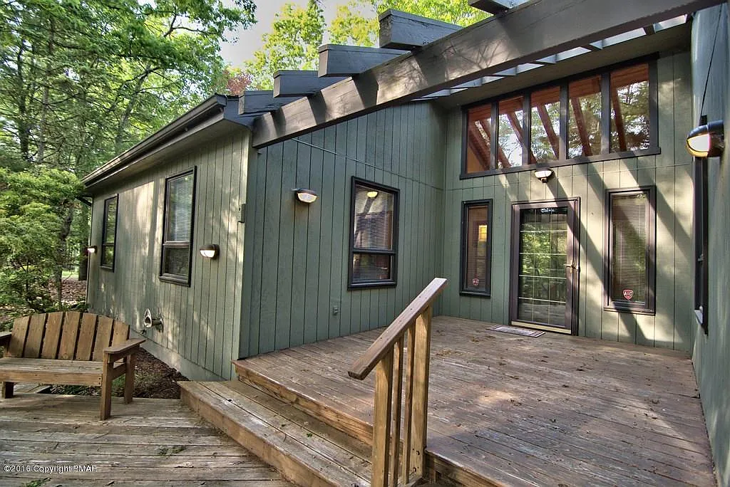 311 Blue Ridge Dr photo 1