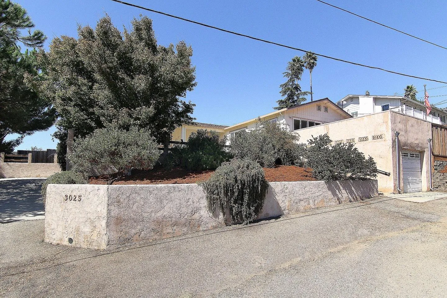 3025 Mar Vista Dr photo 1
