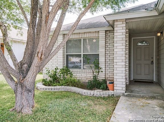 4th image of 7914 Cortland Oak