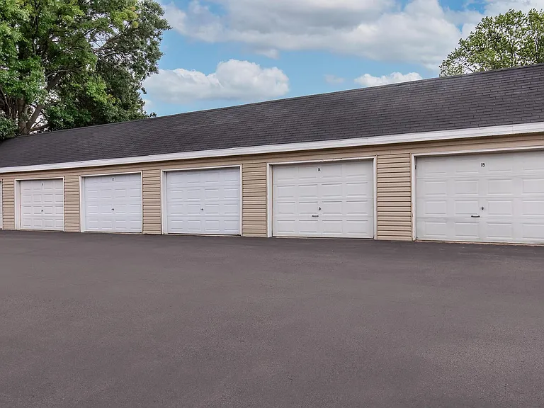 Bexley Urbandale — Photo 24