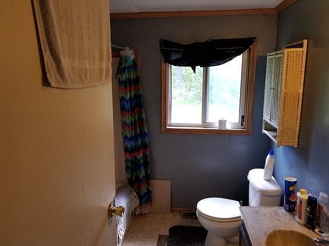 2nd image of 11949 Woods Ct