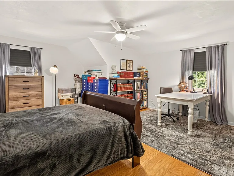 44 Charmwood Rd — Photo 31