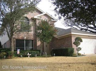 746 Texas Oak Trl, Lake Dallas, TX 75065