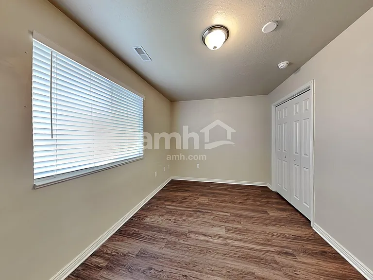 1625 E Bateman Way — Photo 12
