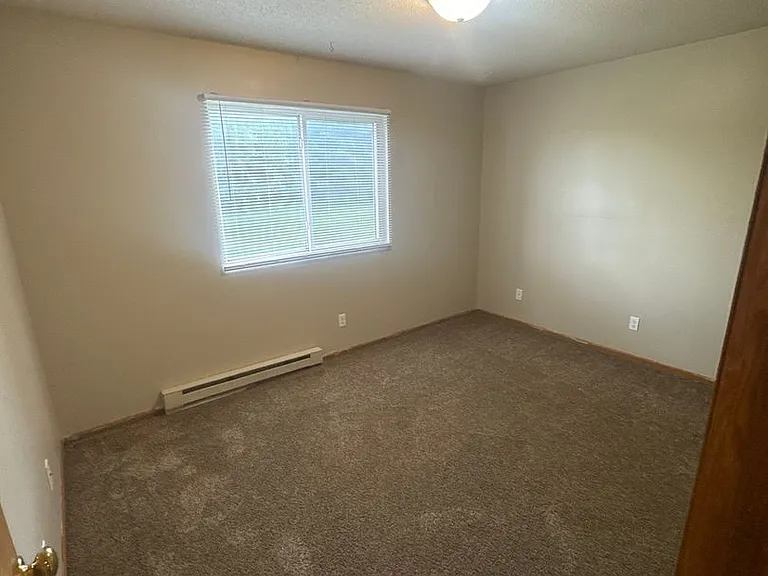 1201 E Bell Avenue — Photo 20