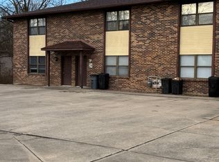 1221 S Spurgeon Ct, Columbia, MO 65203