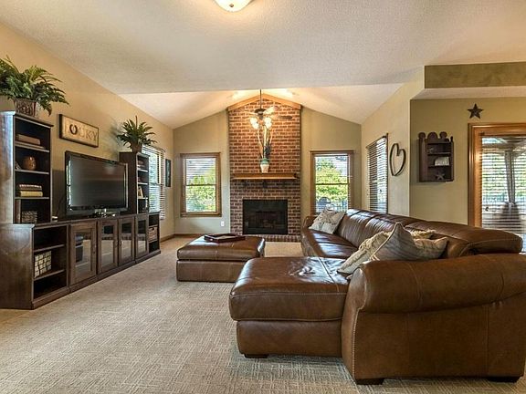 5th image of 2782 Nantucket Dr