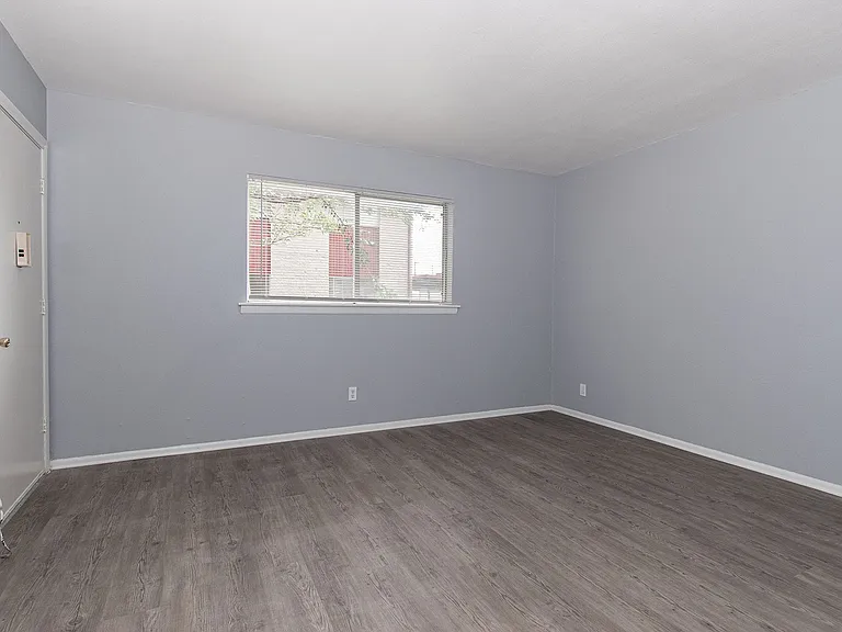 4320 Wesley St — Photo 16