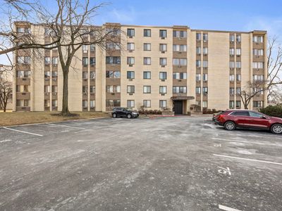 9745 S Karlov Ave APT 305, Oak Lawn, IL, 60453