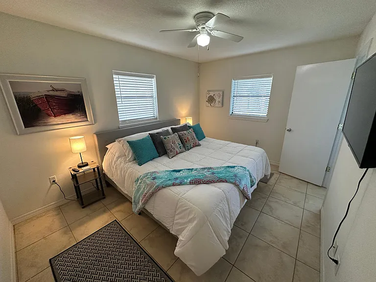 Master Bedroom with On Suite Small Shower and Bath