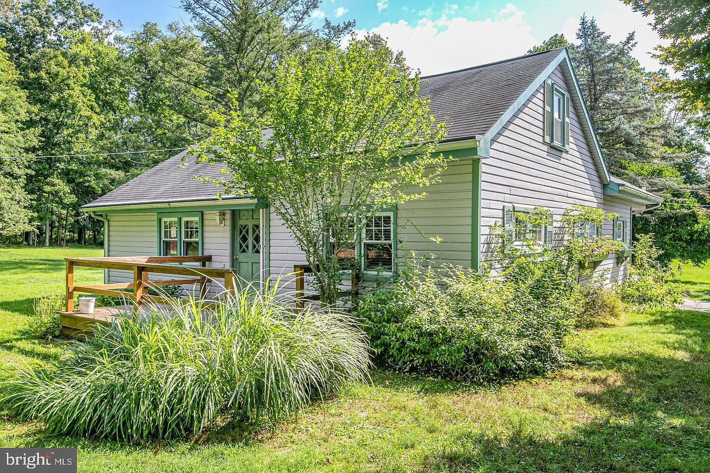 2 bed, 1.0 bath, $2,400 — Photo 1