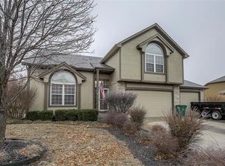 11703 Centennial St, Peculiar, MO 64078