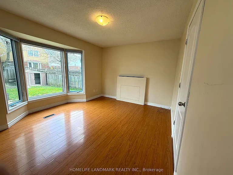 17 Wintermute Blvd — Photo 6