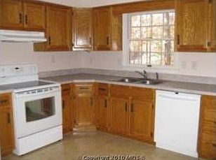 2nd image of 10508 Roosevelt Dr