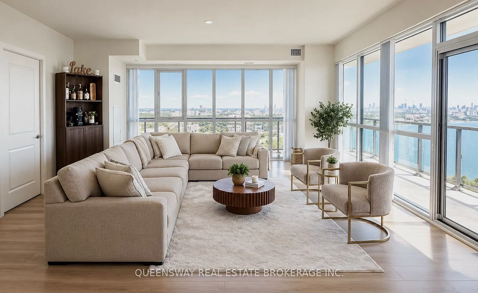 Water Edge Condos — Photo 1