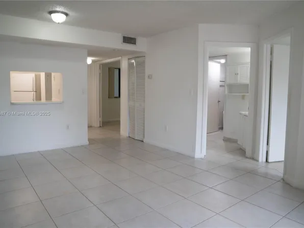 8365 SW 152nd Ave APT C104, Miami, FL 33193
