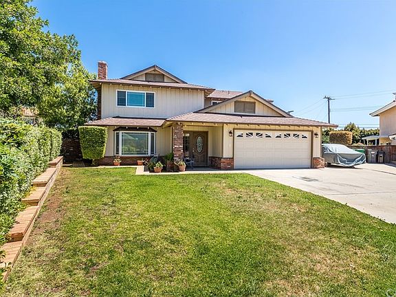 2nd image of 2102 Stratford Way