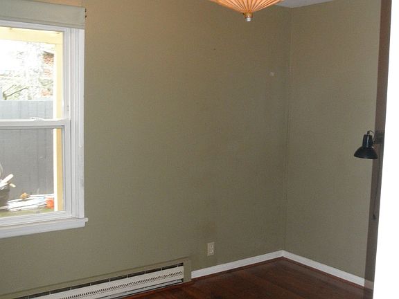 Bedroom (Carport Side)