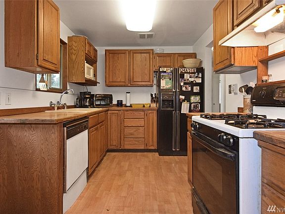 5th image of 16517 21st Ave NE