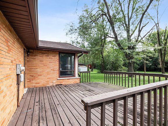 2nd image of 3407 Hickory Ln
