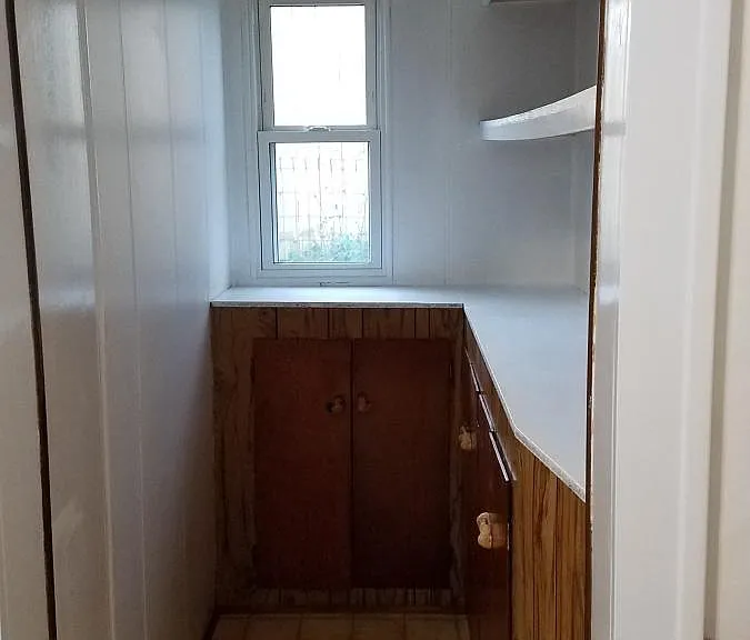 1040 Rose Ave E — Photo 20