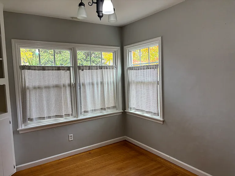 1114 Castro Way — Photo 10