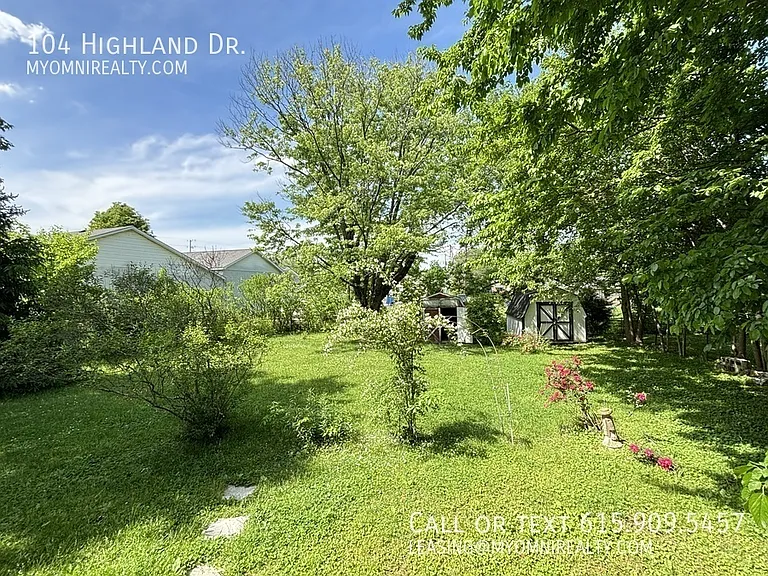 104 Highland Dr — Photo 16