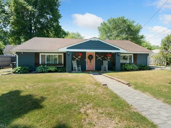33 Colfax Ave, Wanaque Boro, NJ 07465