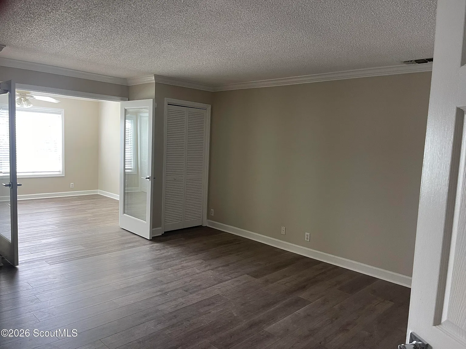2 bed, 2.0 bath, 1099 sqft, $2,100 — Photo 2
