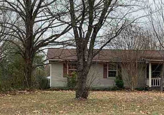 5th image of 15226 York Ln