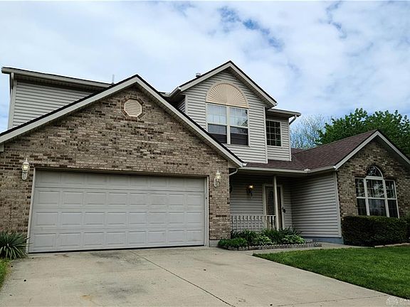 3rd image of 737 Gray Oak Dr