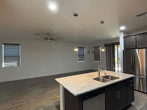 5th image of 7712 S 36th Way