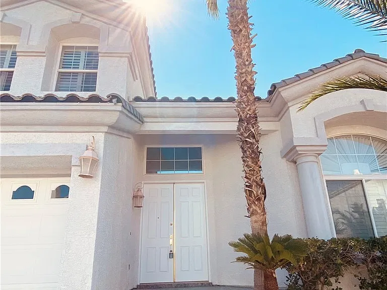 188 Tamarron Cliffs St — Photo 4
