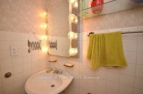 7475 Goreway Dr #17 — Photo 10