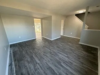 3 bed, 1.5 bath, 1250 sqft, $2,300 — Photo 4