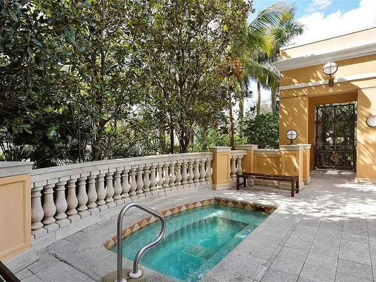 750 N Tamiami Trl #916 — Photo 45