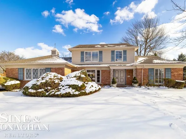 286 Grosse Pointe Blvd, Grosse Pointe Farms, MI 48236