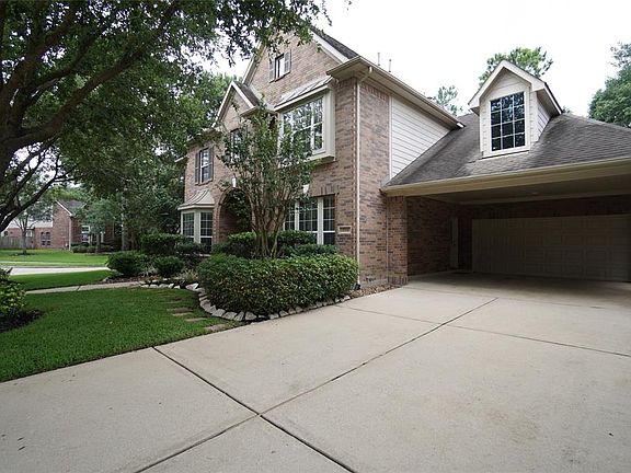 5th image of 2714 Shannon Forest Ct