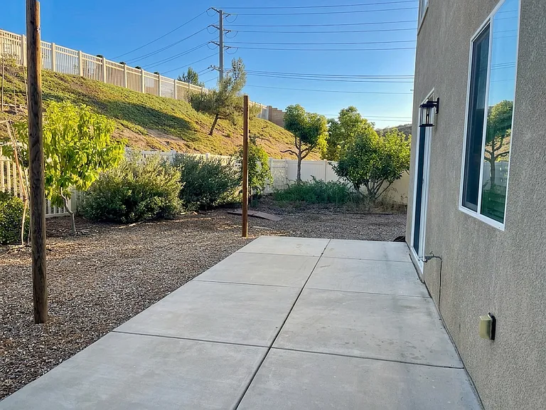 38160 Turning Leaf Ct — Photo 3